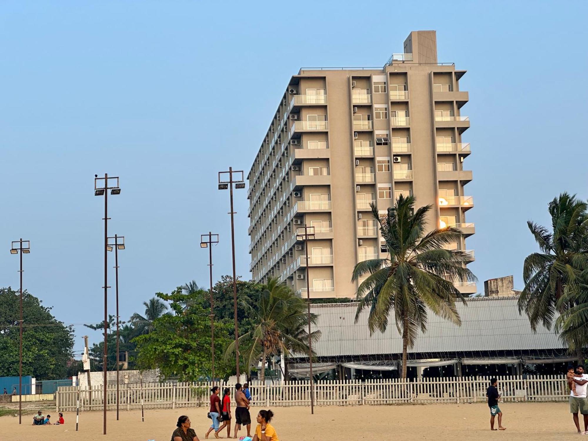 Ocean Breeze Hotel Residencies Britlanka Apartments Negombo Luaran gambar