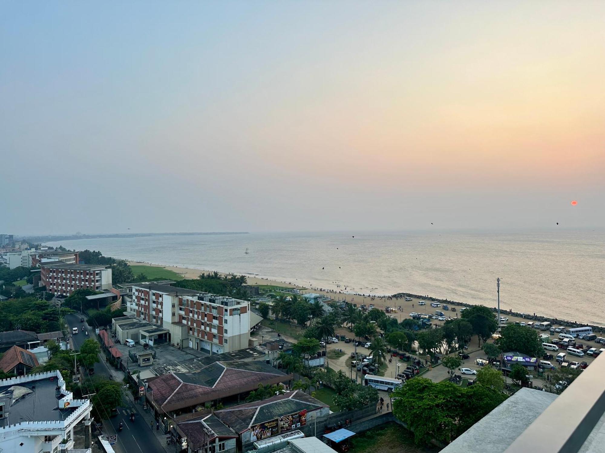 Ocean Breeze Hotel Residencies Britlanka Apartments Negombo Luaran gambar